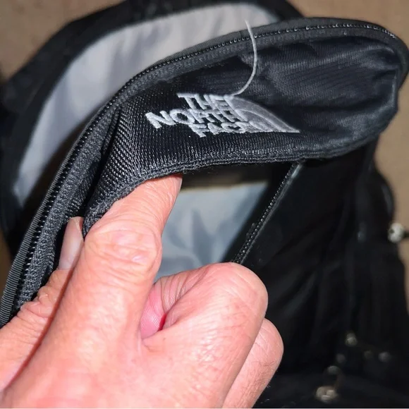 The North Face Backpack Overhaul 40 - Picture 5 of 15